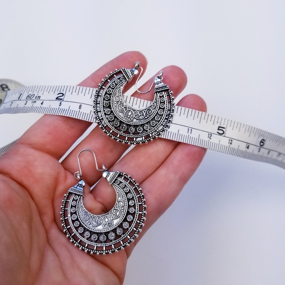 Gypsy Bohemian Vintage Silver Color Hoops Earrings - Picture 3 of 4